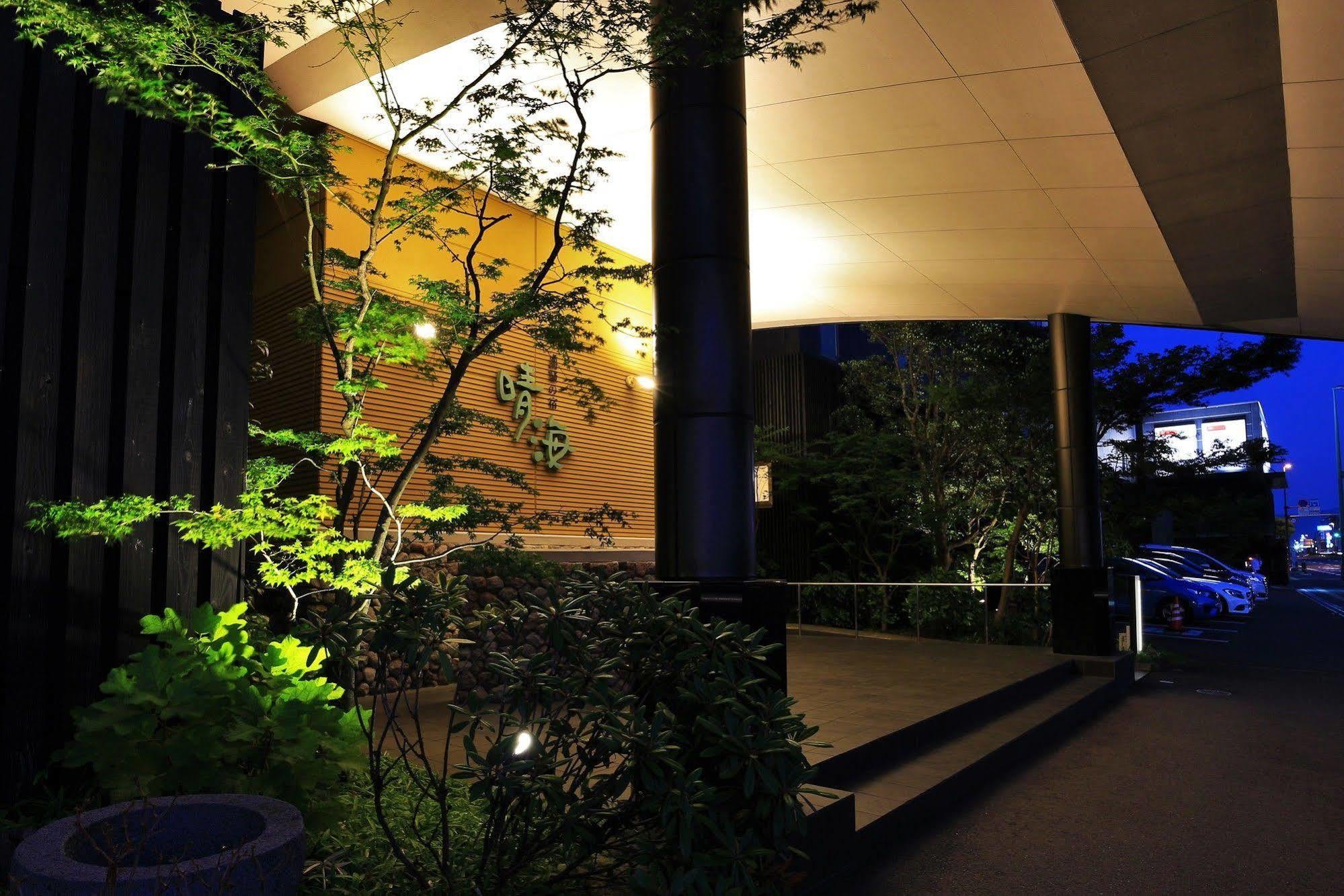 Amane Resort Seikai Beppu Eksteriør bilde Entrance to the museum